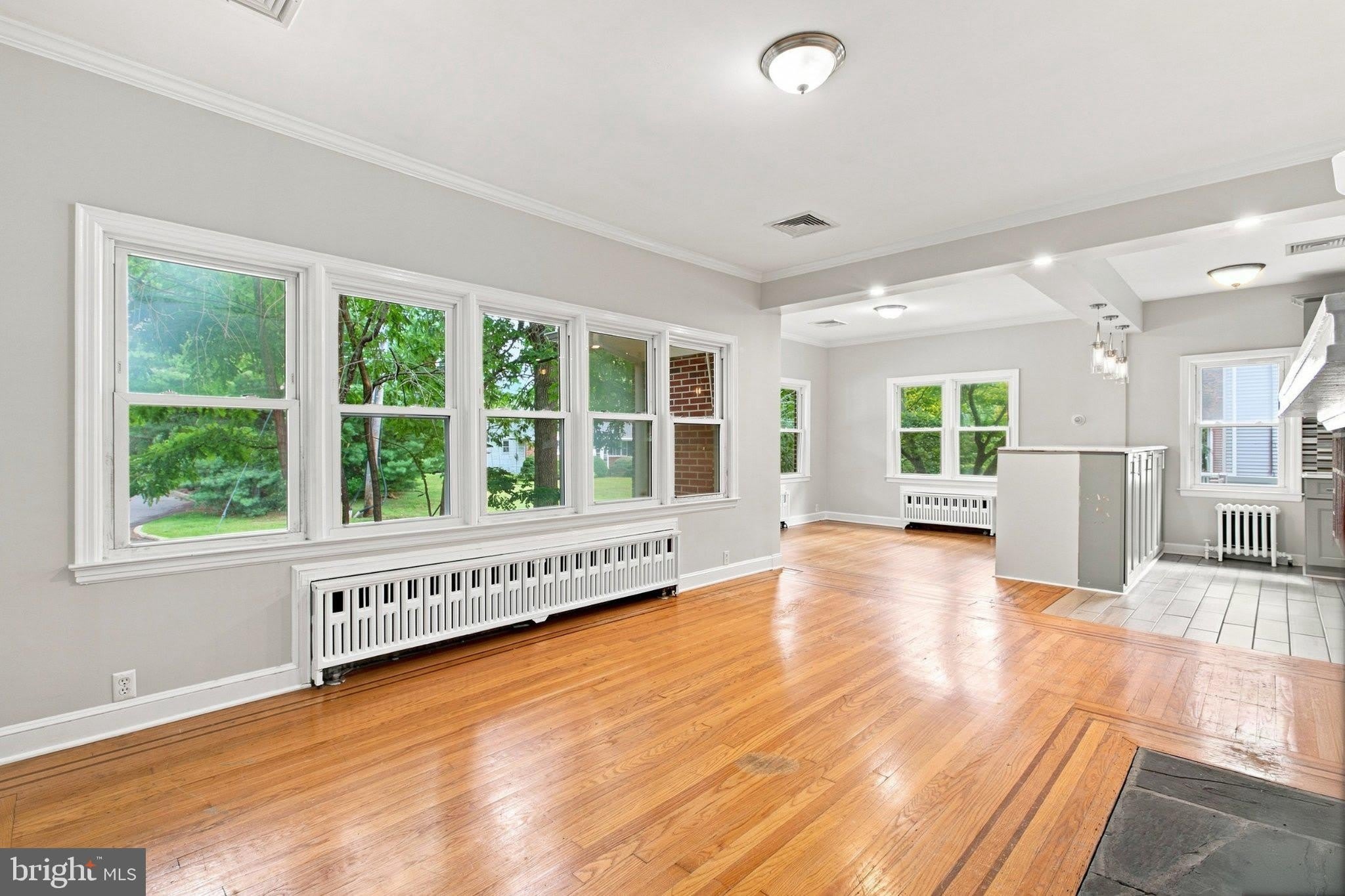 133 WARRENVILLE Road – photo 5