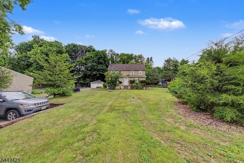 242 W Hanover Ave – photo 3