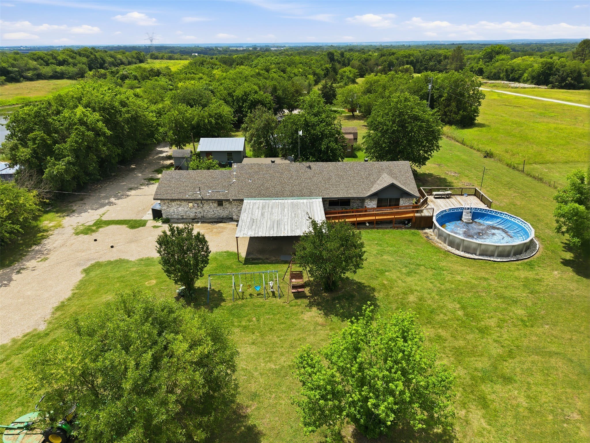 1517 Wiggins Road – photo 1