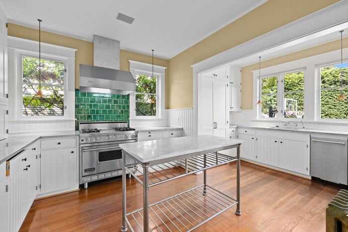 1020 15th Avenue East – photo 3