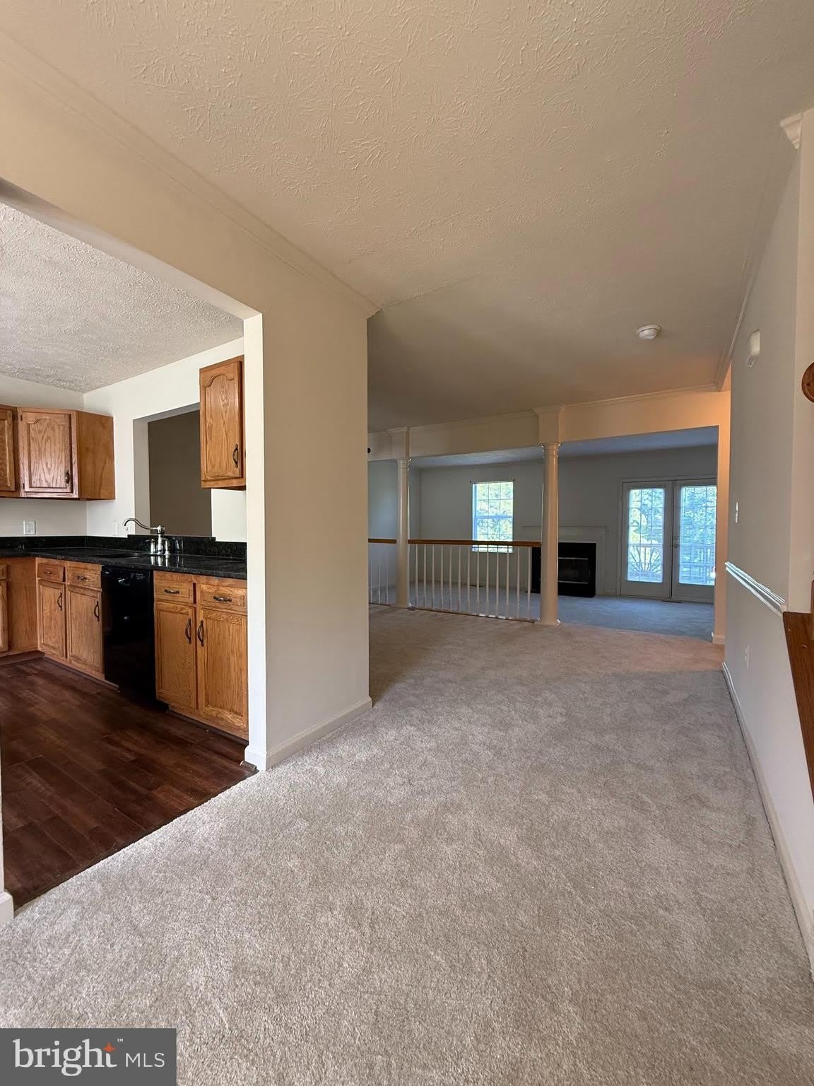 105 West Park Drive – photo 4