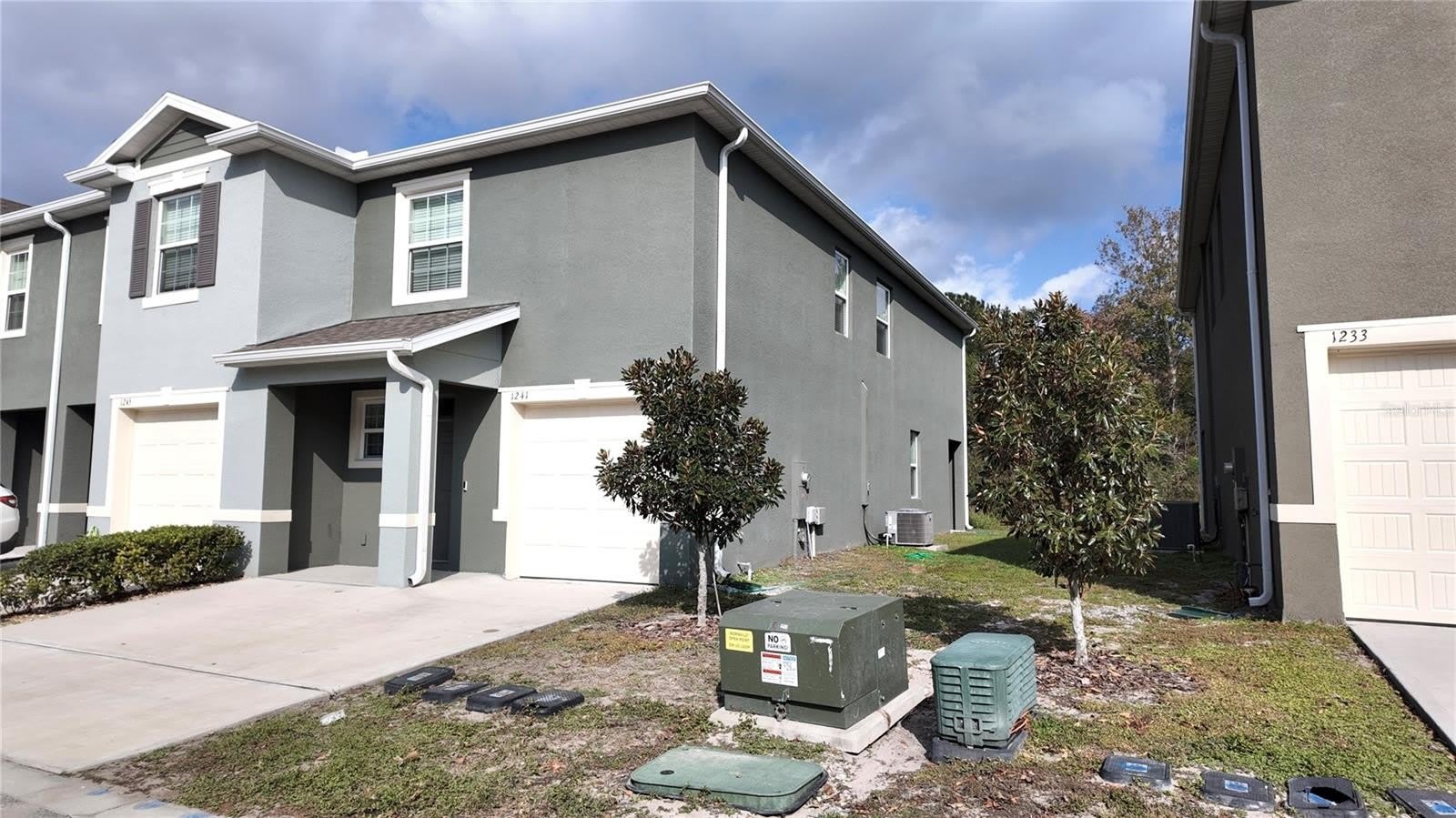 1241 YELLOW FINCH Drive – photo 1