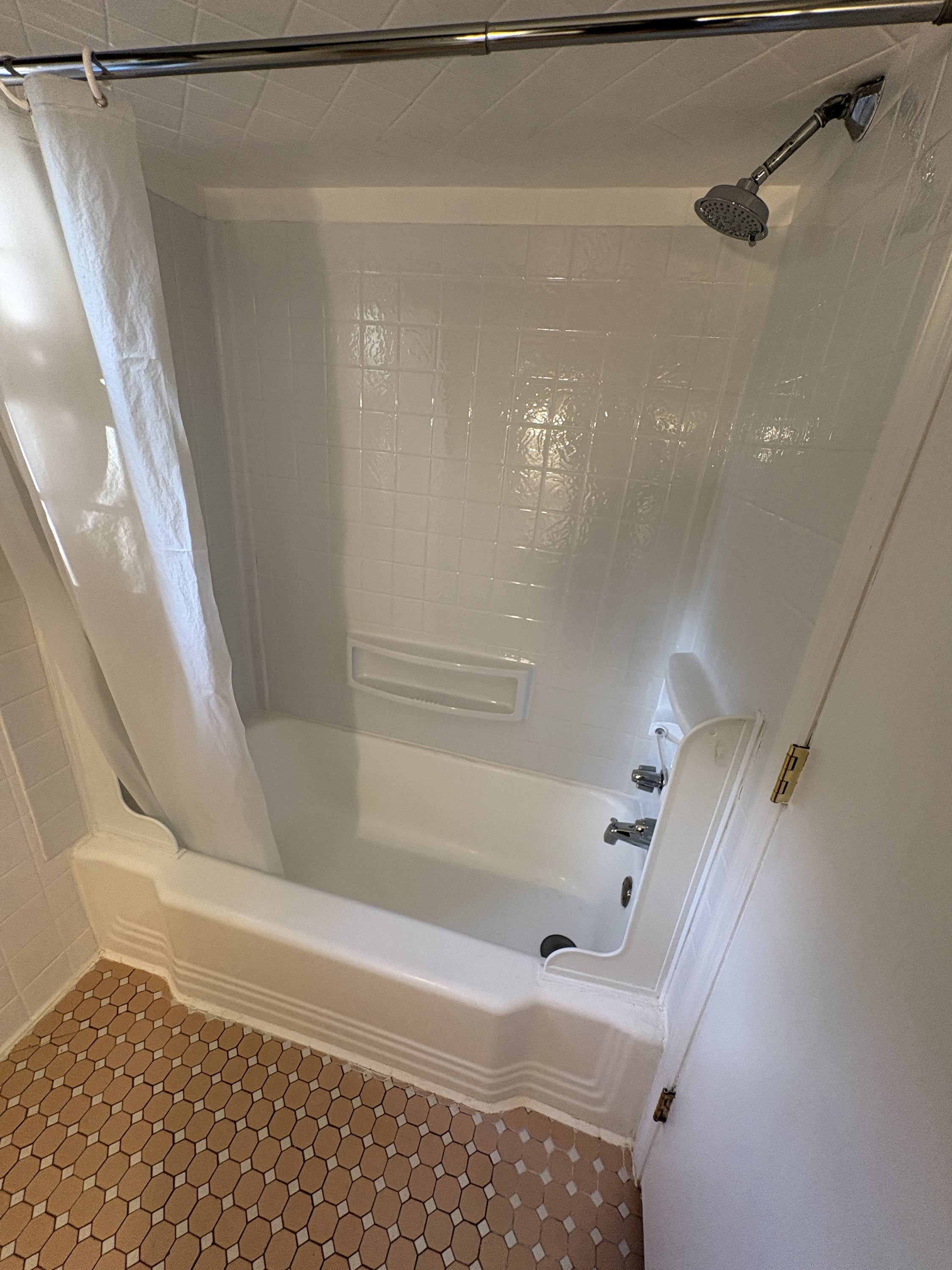 54 Woodlawn Ave – photo 4
