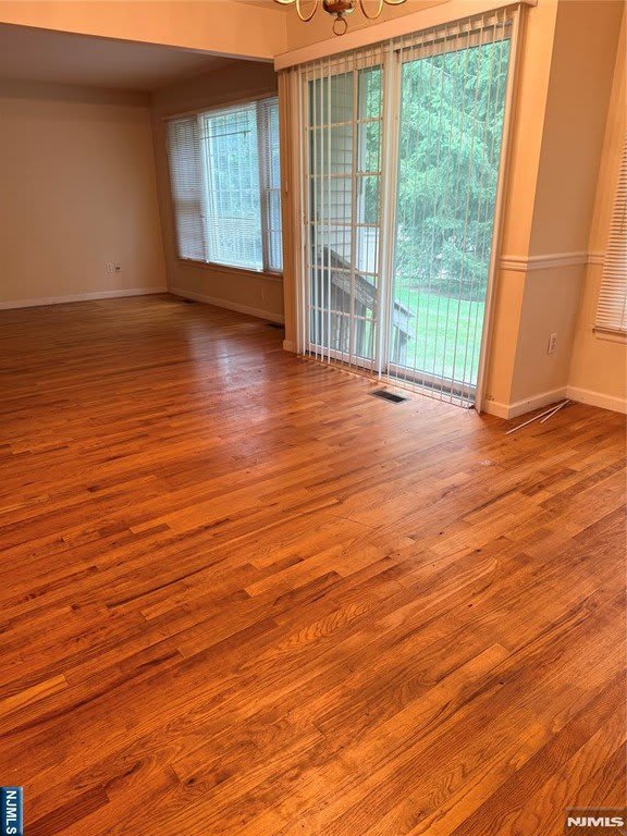 63 TROTTERS Lane – photo 5