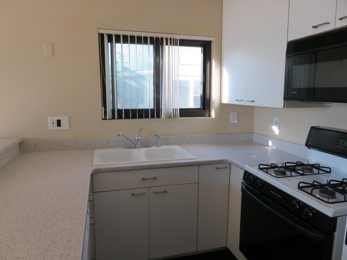 2442 Union Street 1 – photo 3