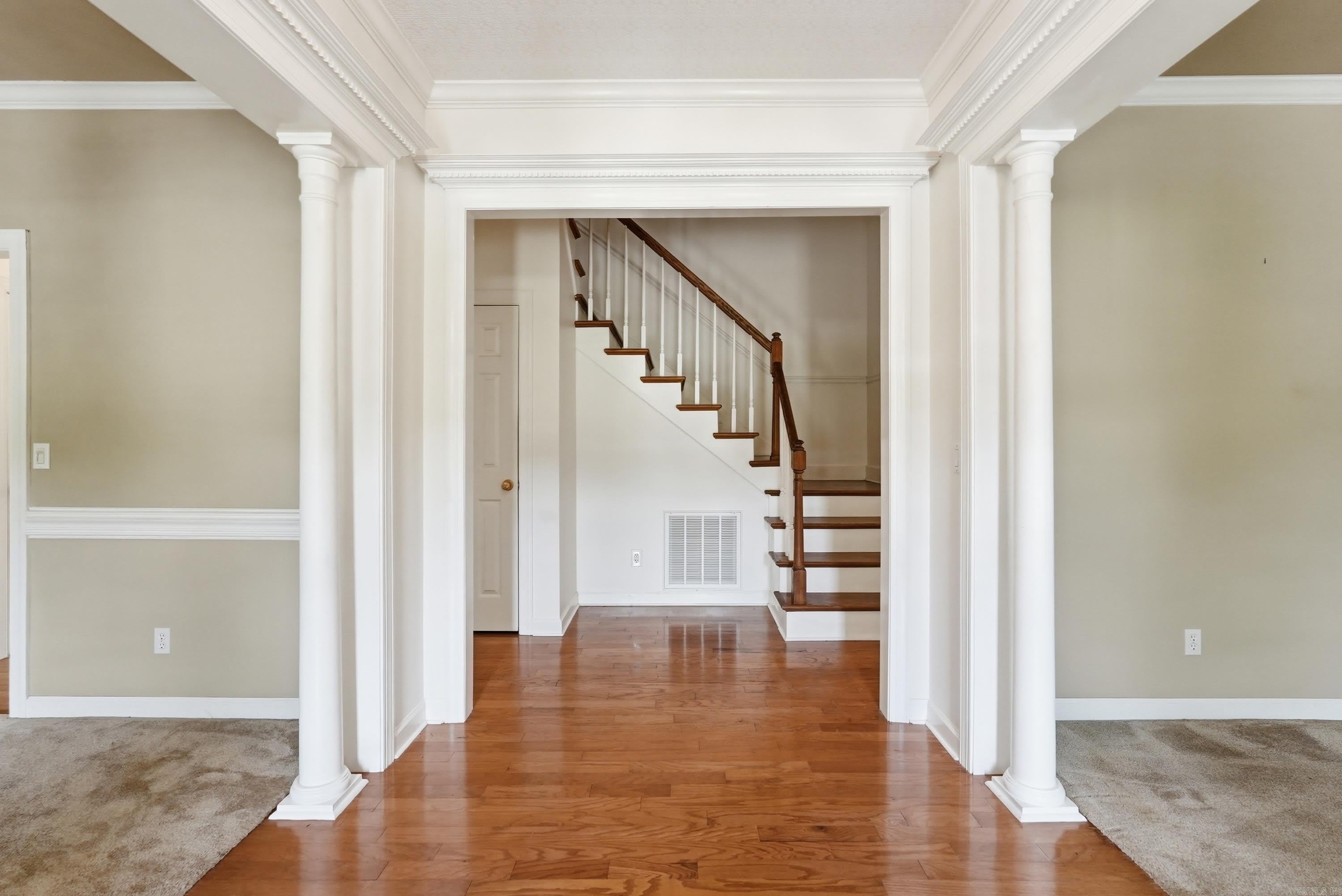 13609 Napoleon Road – photo 3