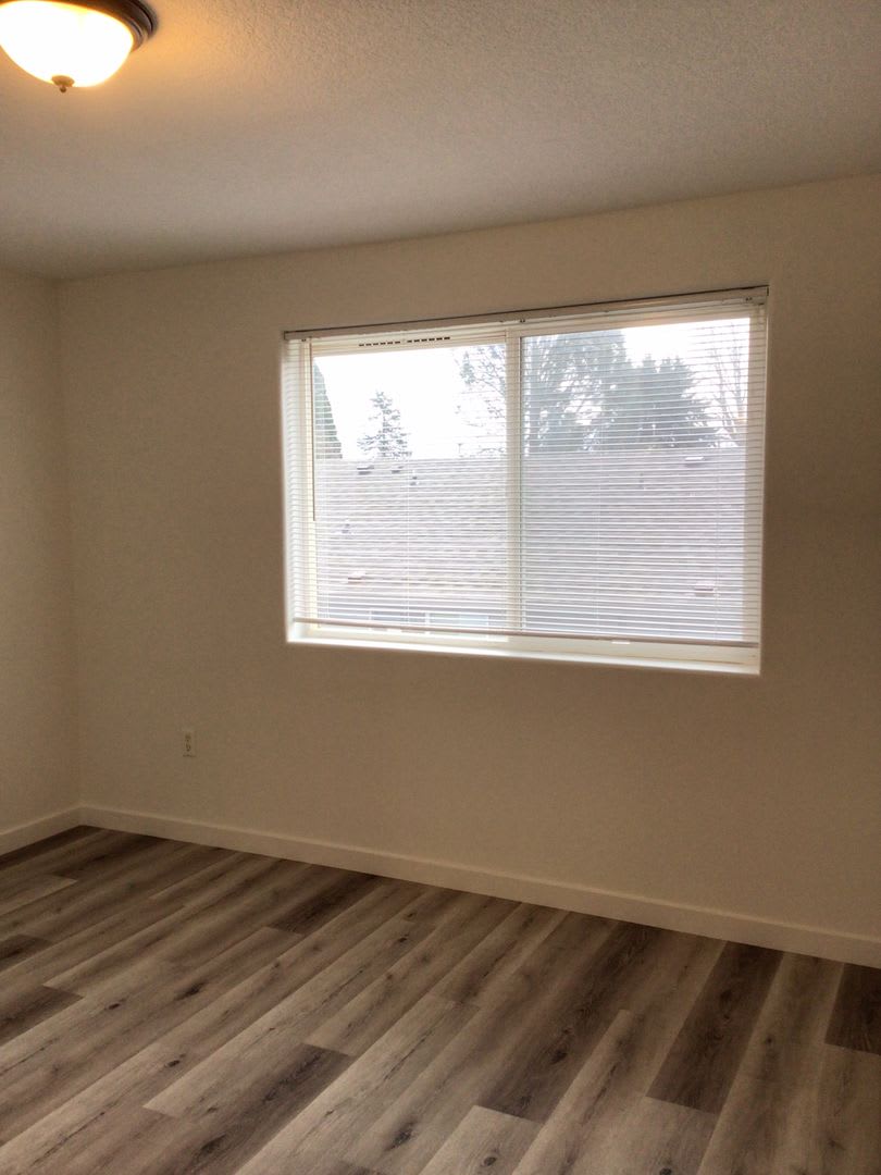 Washougal 2 Bedroom Townhome – photo 2