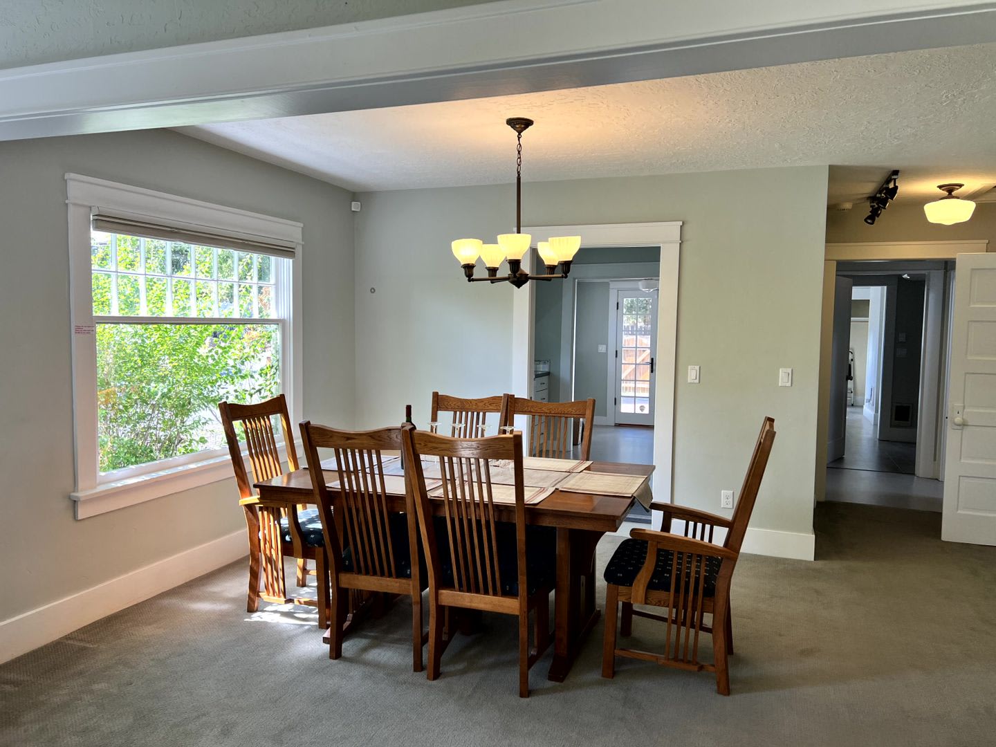 Charming Historical Home Desirable Downtown Location Flexible Lease Terms 30 Day Min All Utilities Incld – photo 5