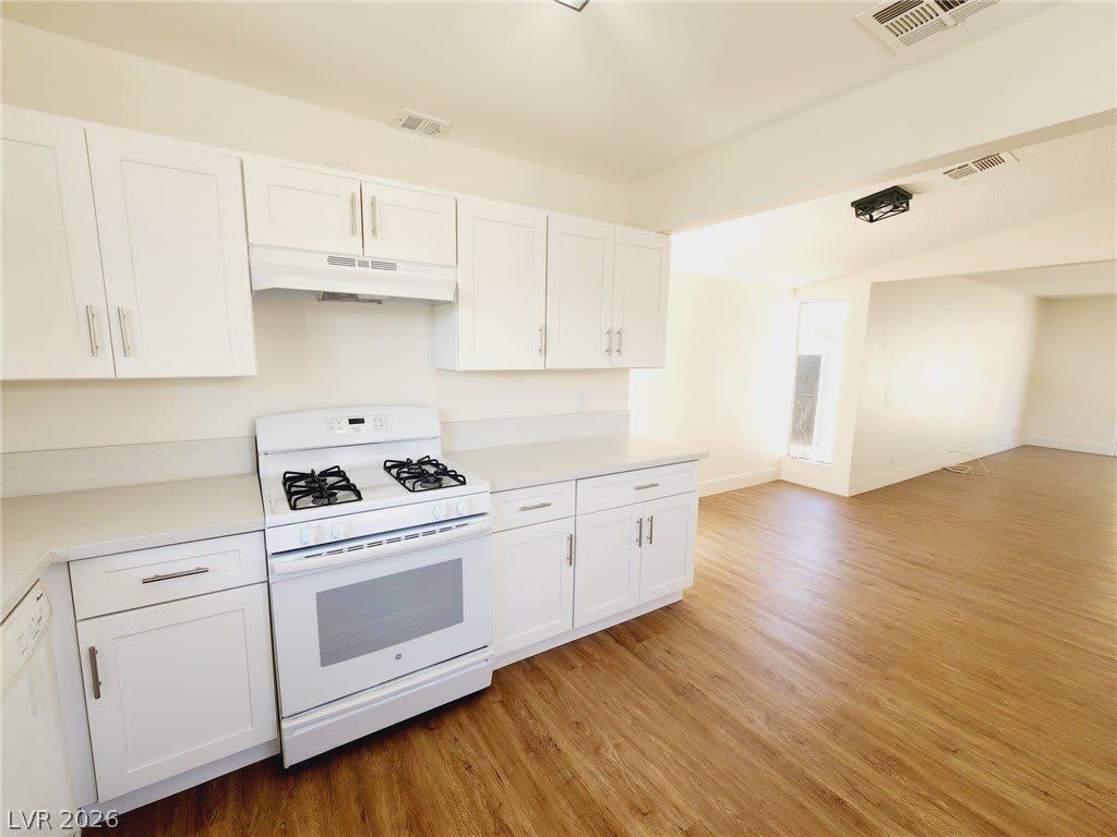 6232 ESPINOSA Avenue – photo 3