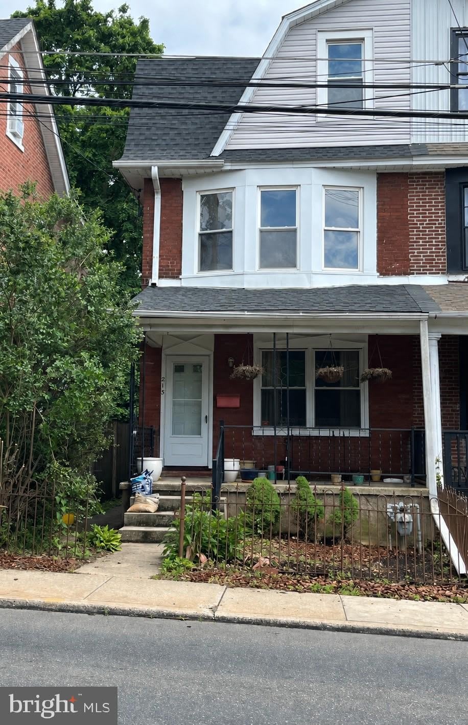213 Ardmore Avenue – photo 1