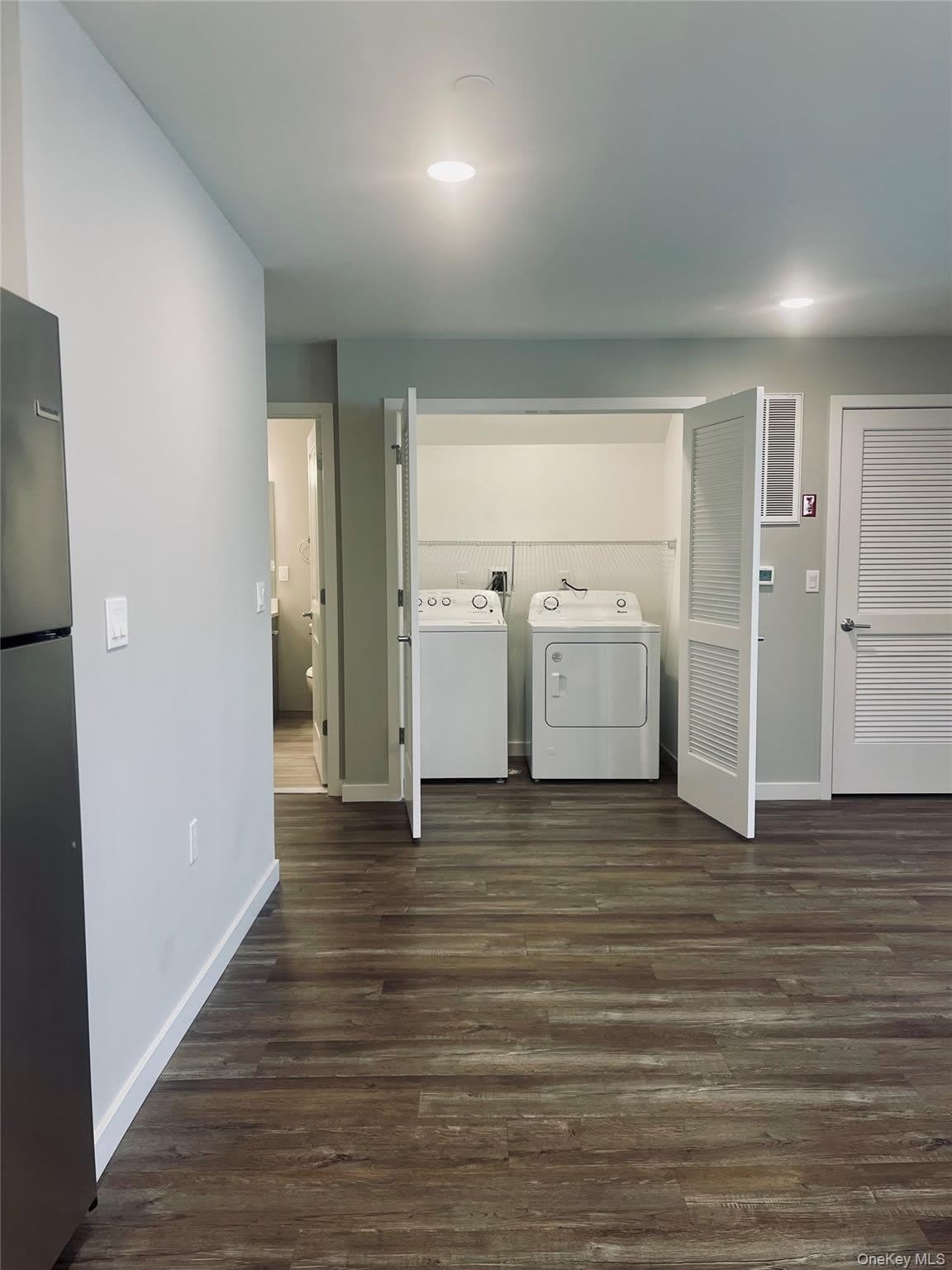 221 Eastview Drive – photo 4