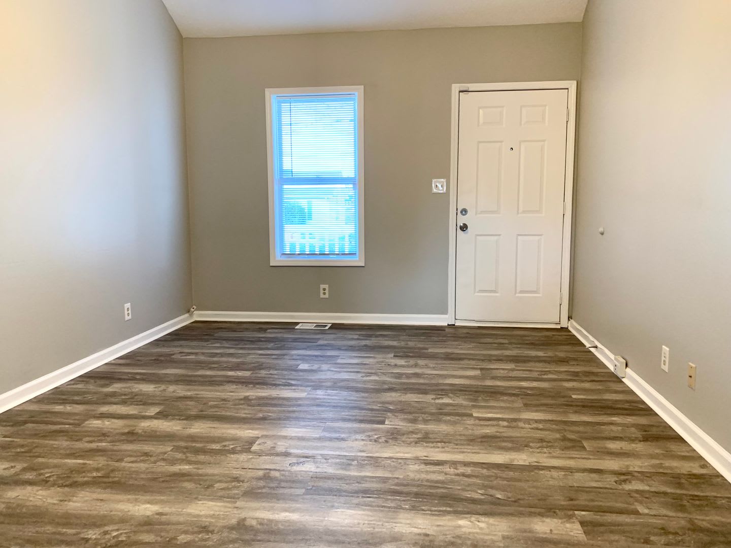 1936 Timberline Cir – photo 4