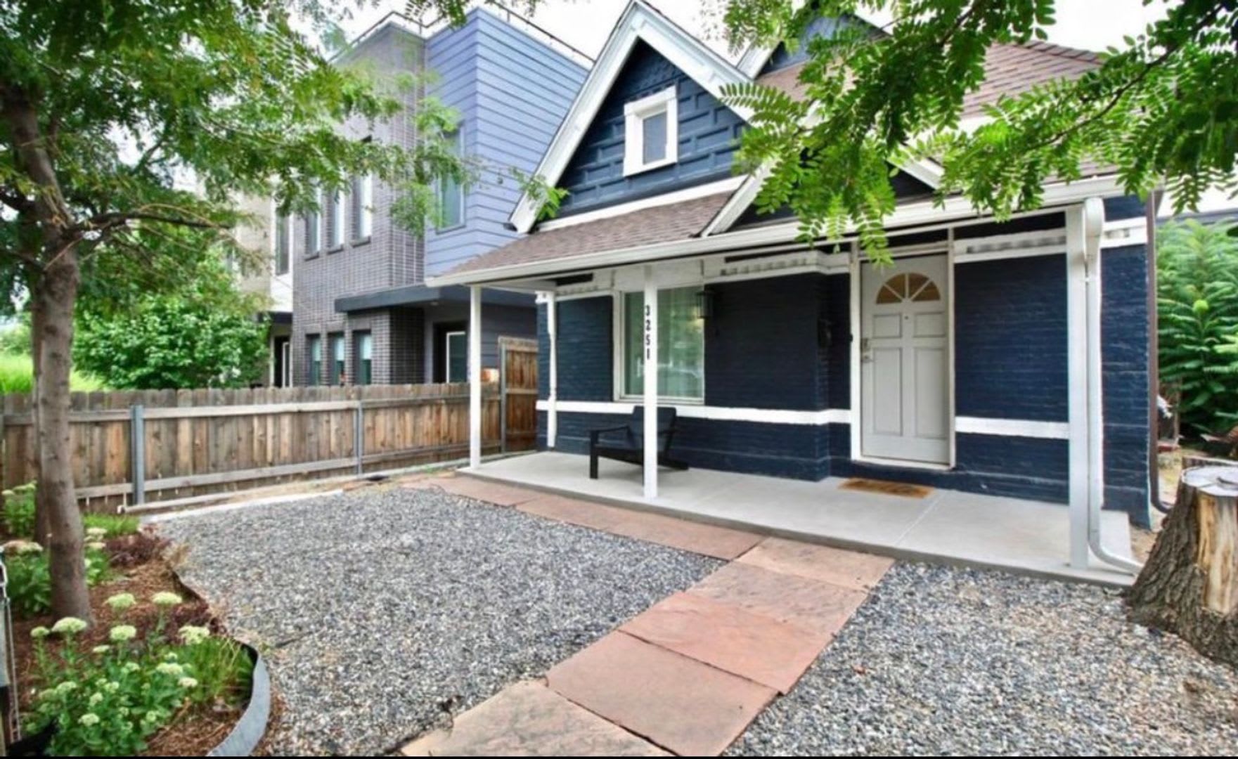 Charming 2-Bedroom Home in the Heart of Denver – photo 1