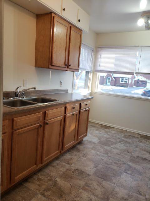 1415 Avenue B – photo 3