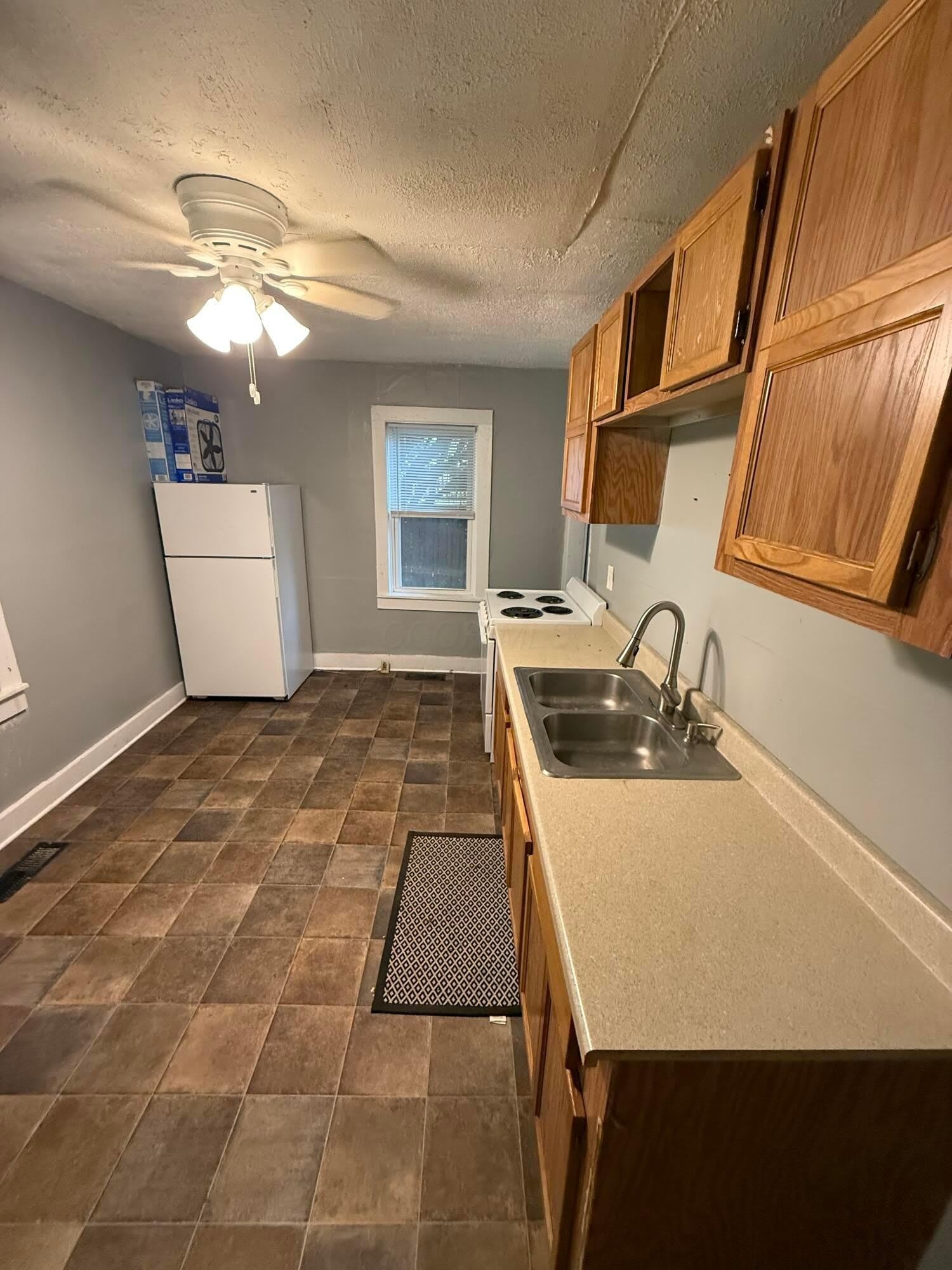 1180 4th Street – photo 4
