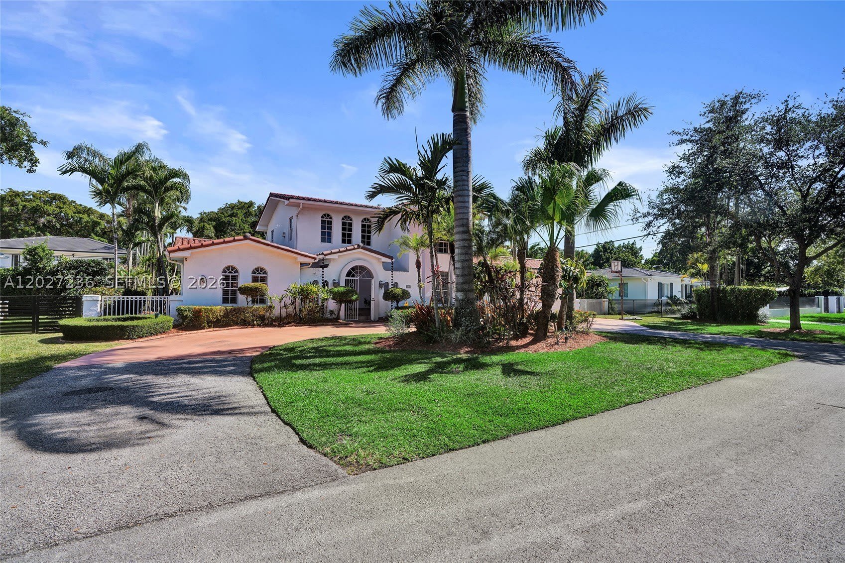 1534 Palancia Ave – photo 2