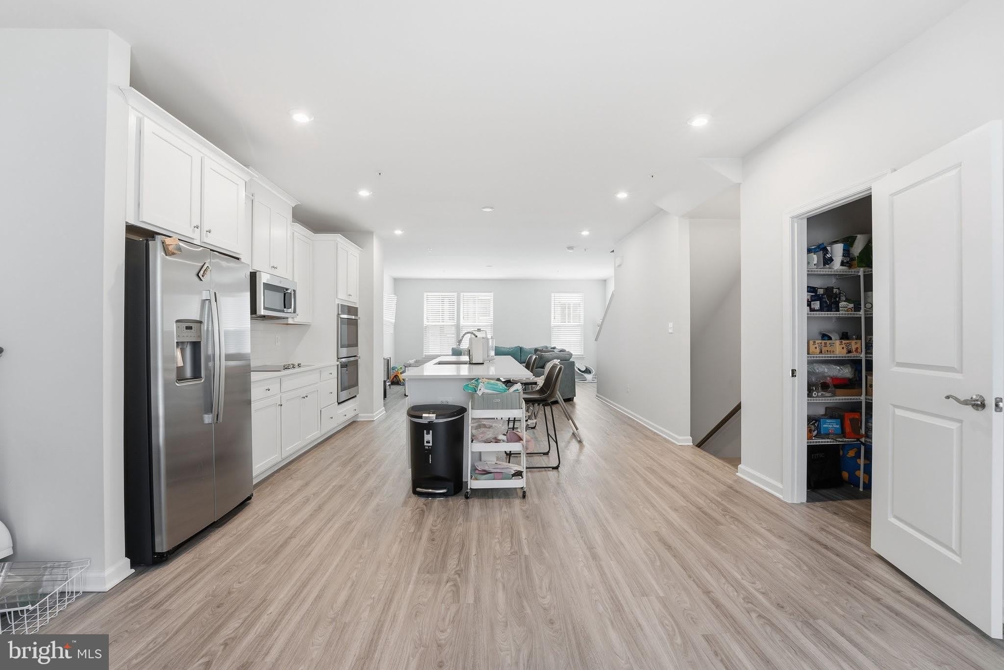 6066 BEAKE ST – photo 5