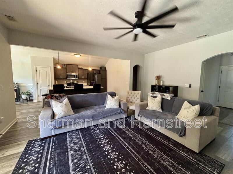 3284 Alexandria Drive – photo 3