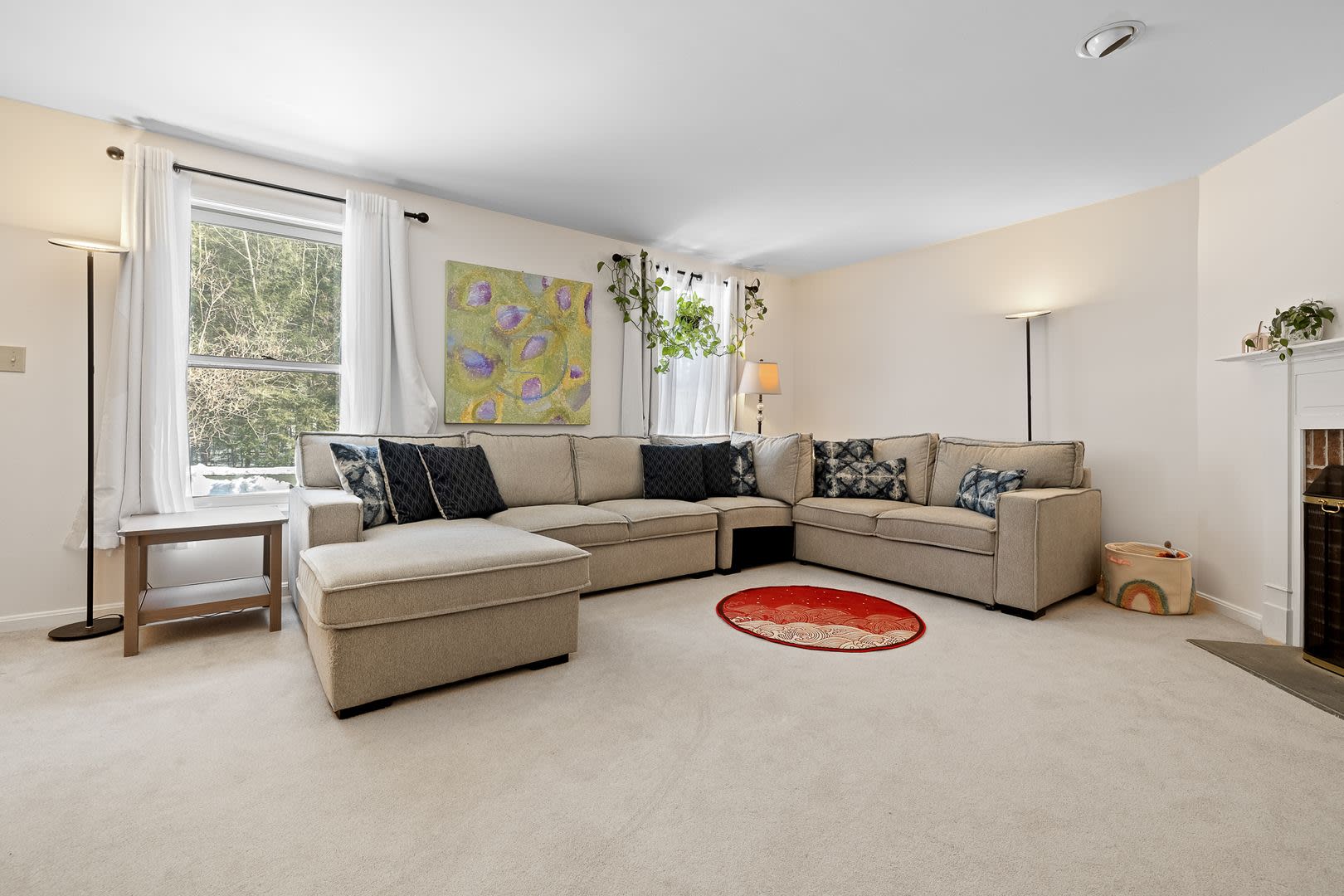 Spacious 3 bedroom, 2 1/2 bathroom duplex – photo 4