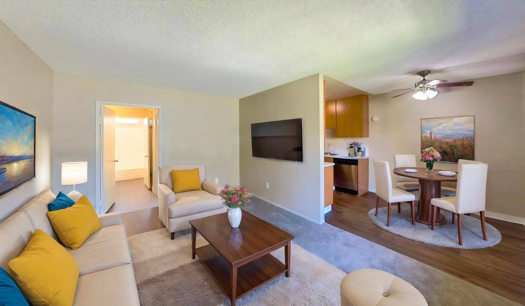 Carlton Heights Villas – photo 1