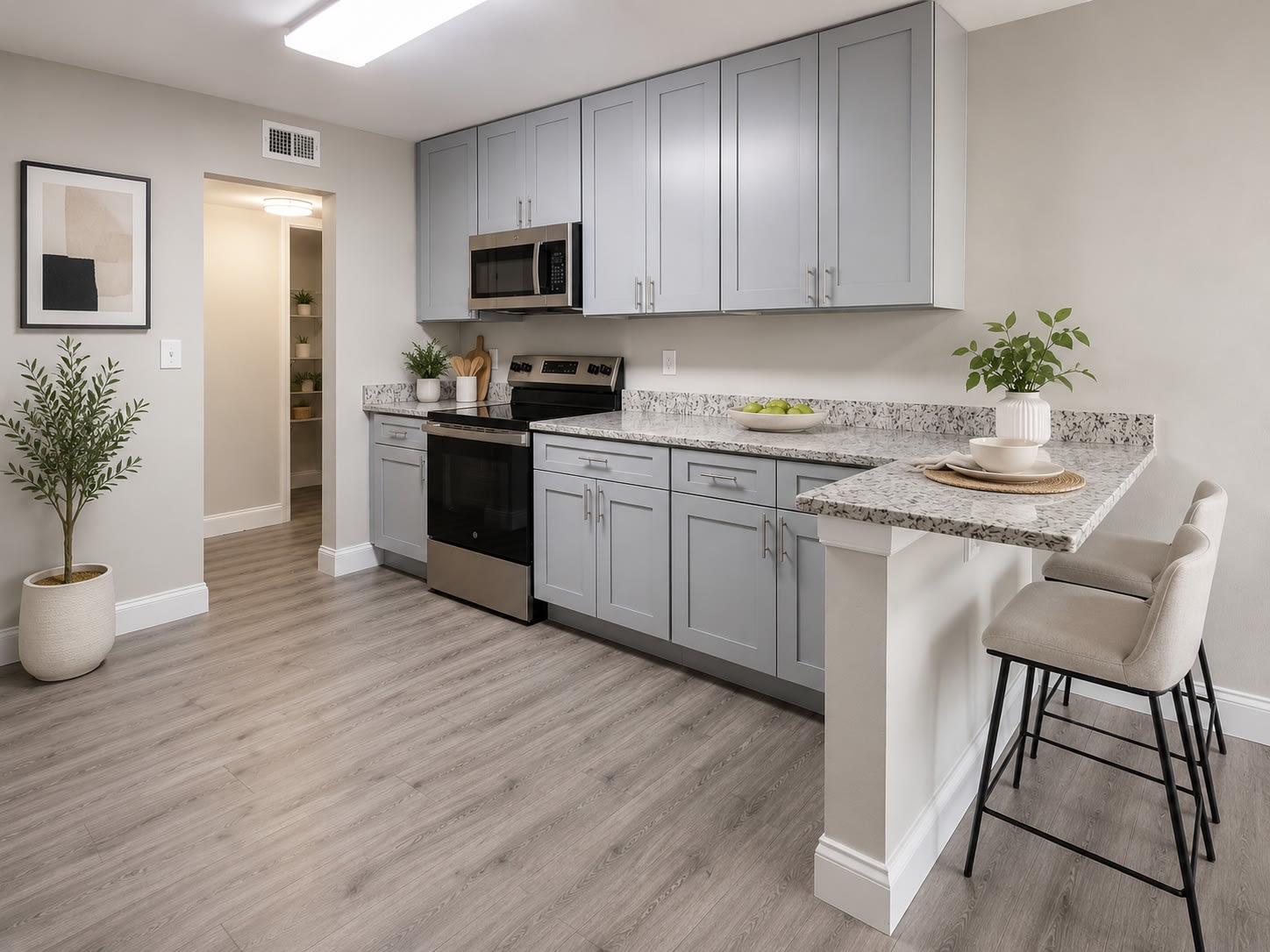 4403 South Semoran Boulevard – photo 5