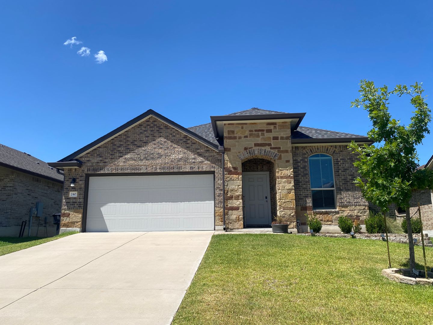 3 BEDROOM ACADEMY ISD – photo 1