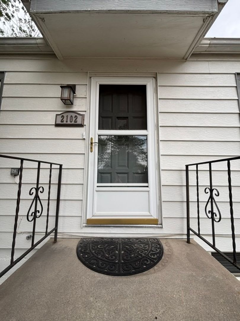 3 Bedroom 2 Bath Single Family Home – photo 3