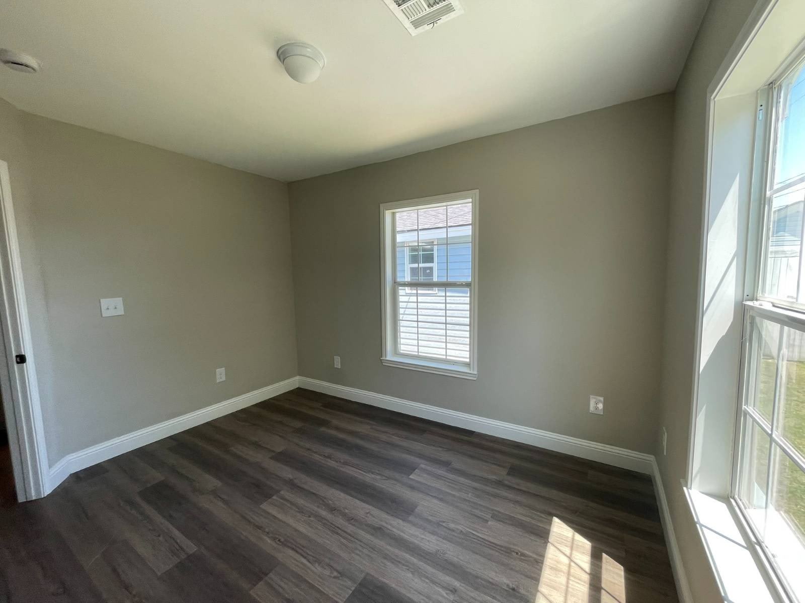1407 NW COLUMBIA AVE – photo 3