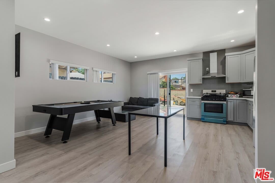 8224 Vanscoy Ave – photo 1