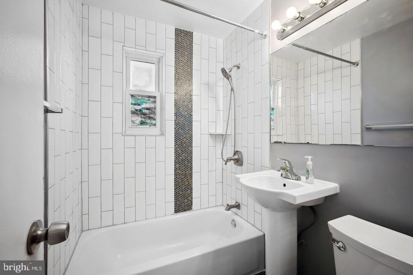 6243 WILSON Boulevard – photo 3