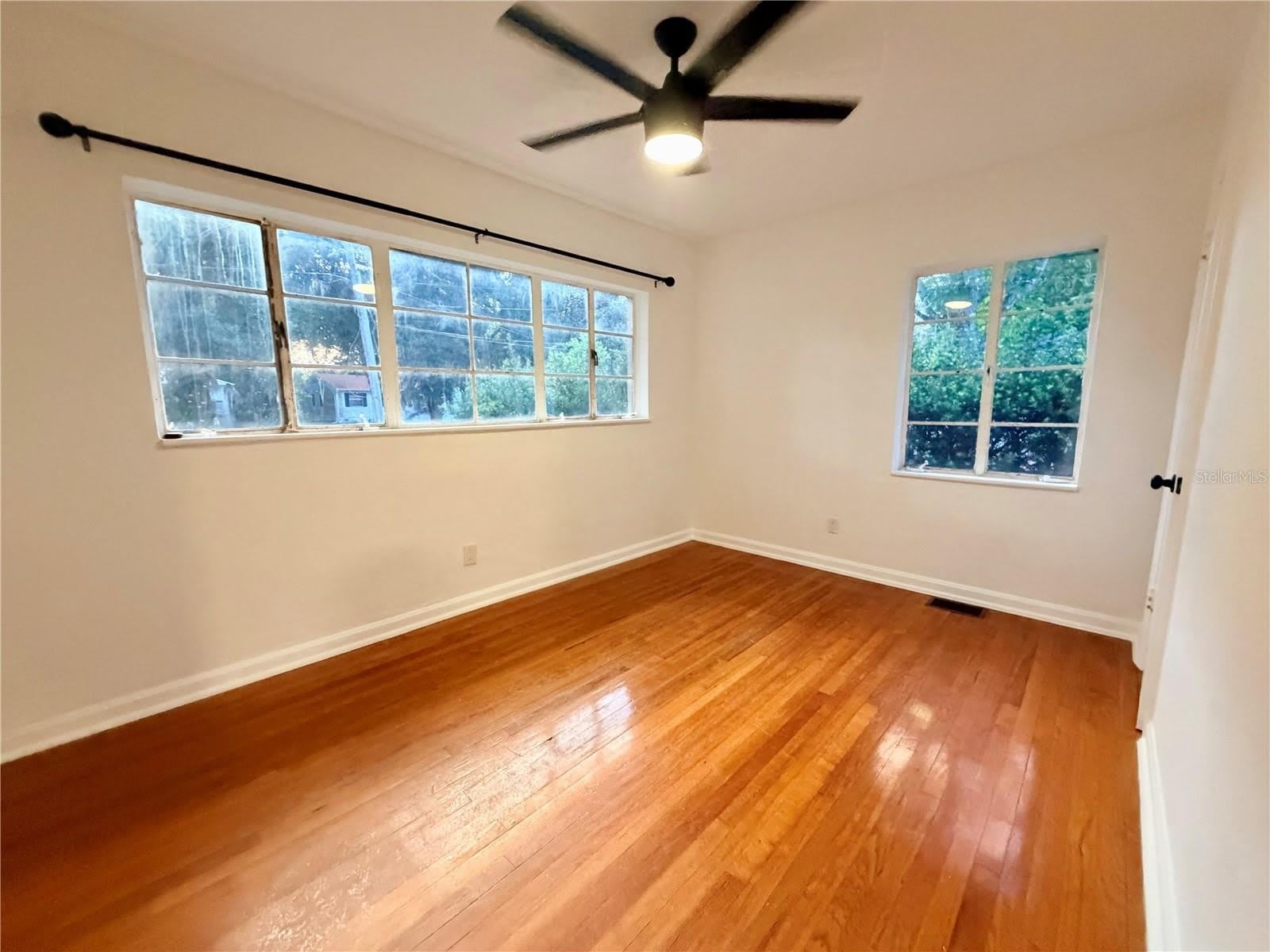511 N KENTUCKY Avenue – photo 2