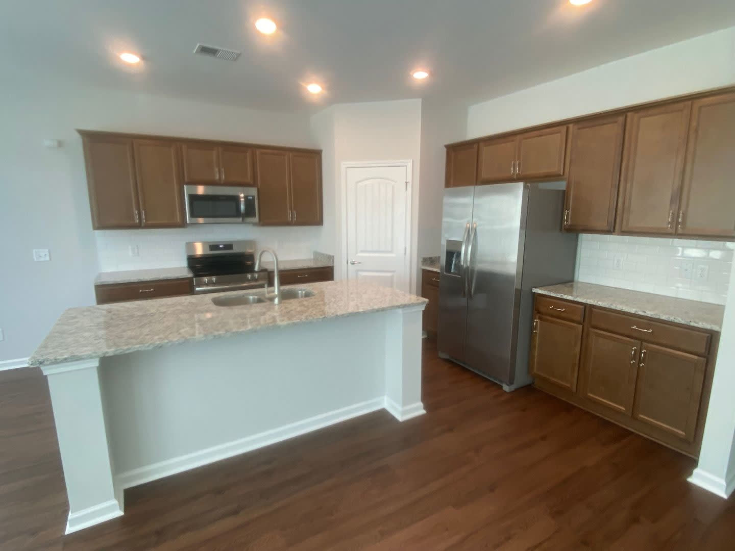 Spacious 4 Bedroom – photo 5