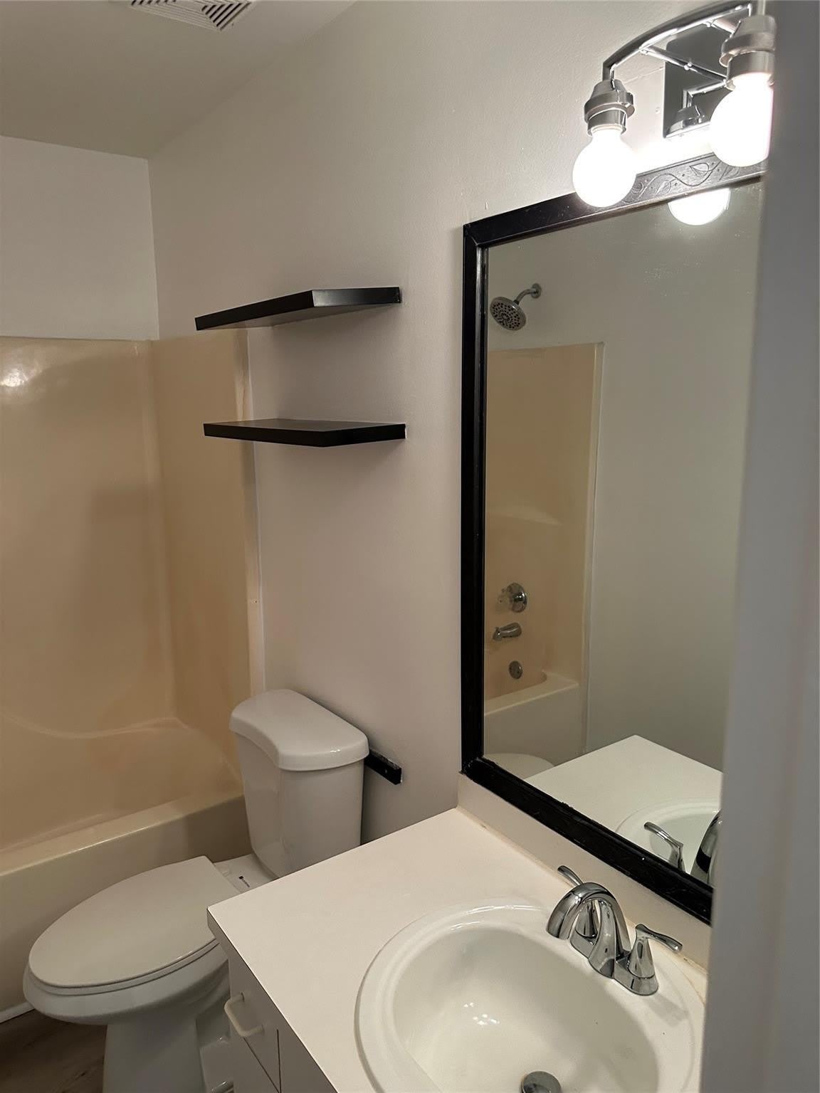 2825 Stoneway Lane – photo 4