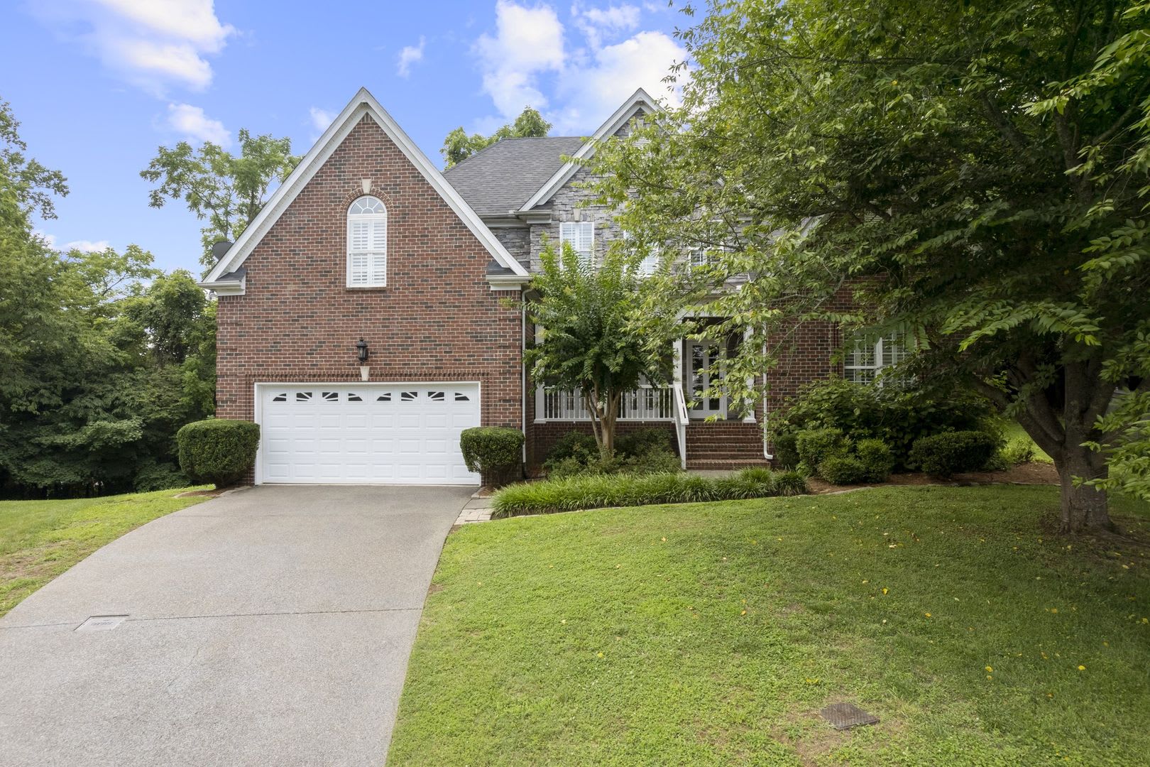 4-Bed/3.5-Bath in Brentwood! – photo 2