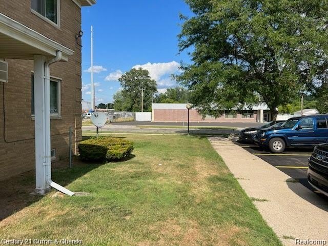 26309 W 7 Mile Road – photo 2