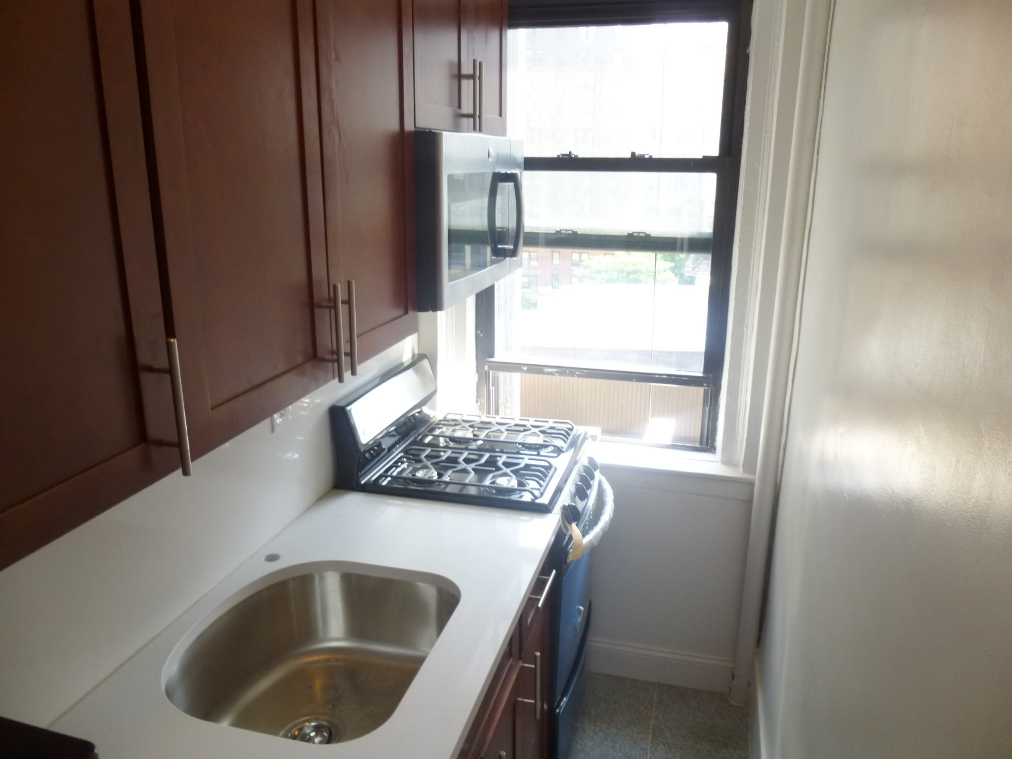 237 East 20th Street apt #8D – photo 2