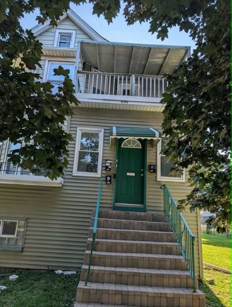 636 13th Avenue – photo 1