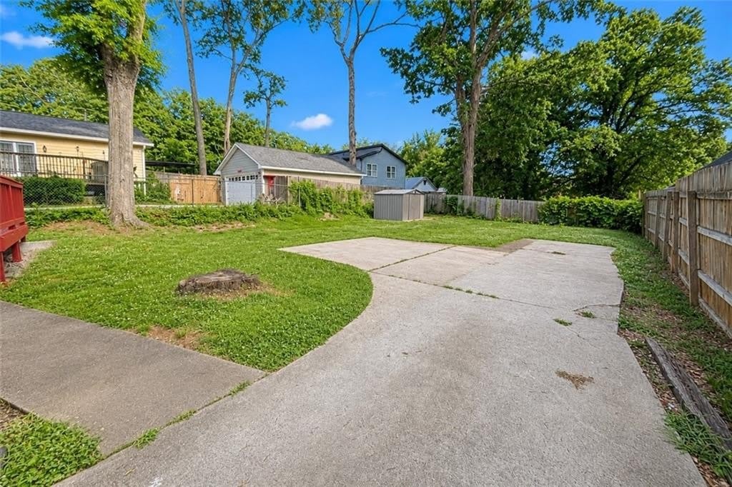 1960 Cambridge Avenue – photo 3