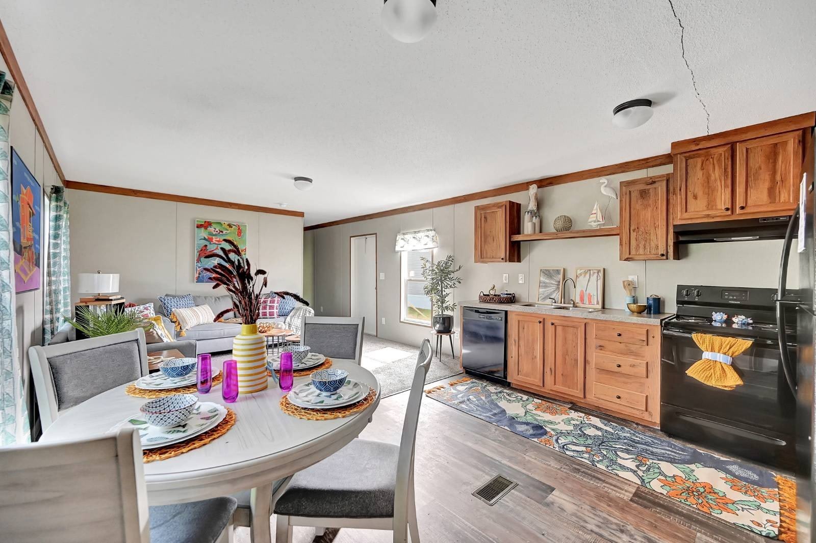 376 W Buell – photo 1