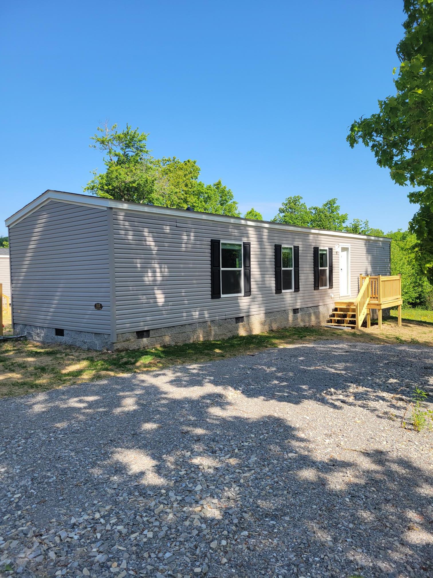 115 Everett Lane – photo 2