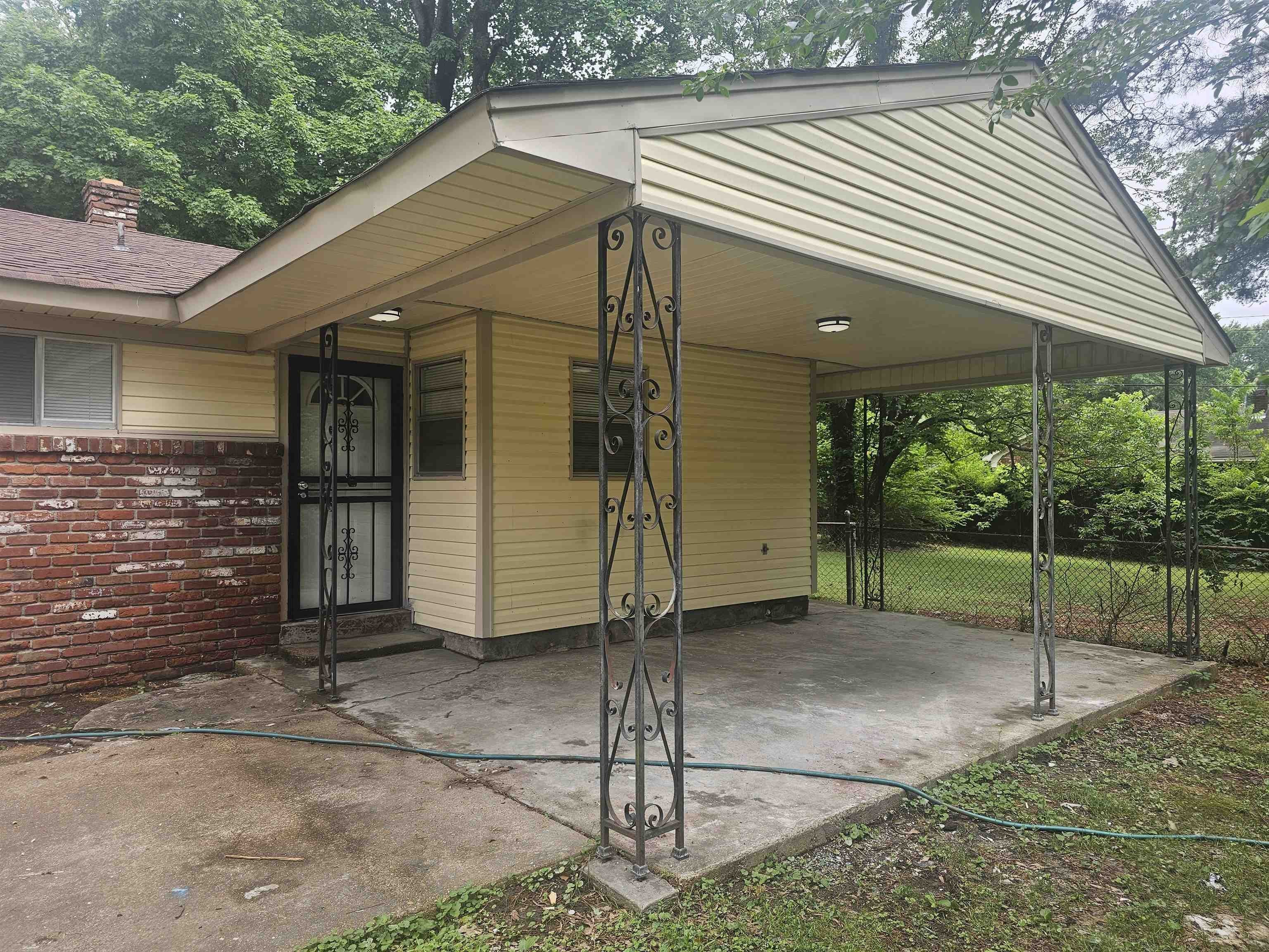 1725 CLAIRE Ave – photo 2