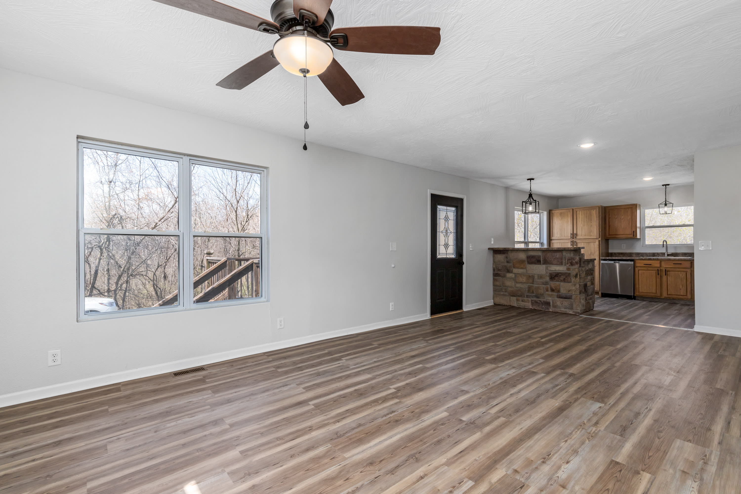100 Brewer Road – photo 3