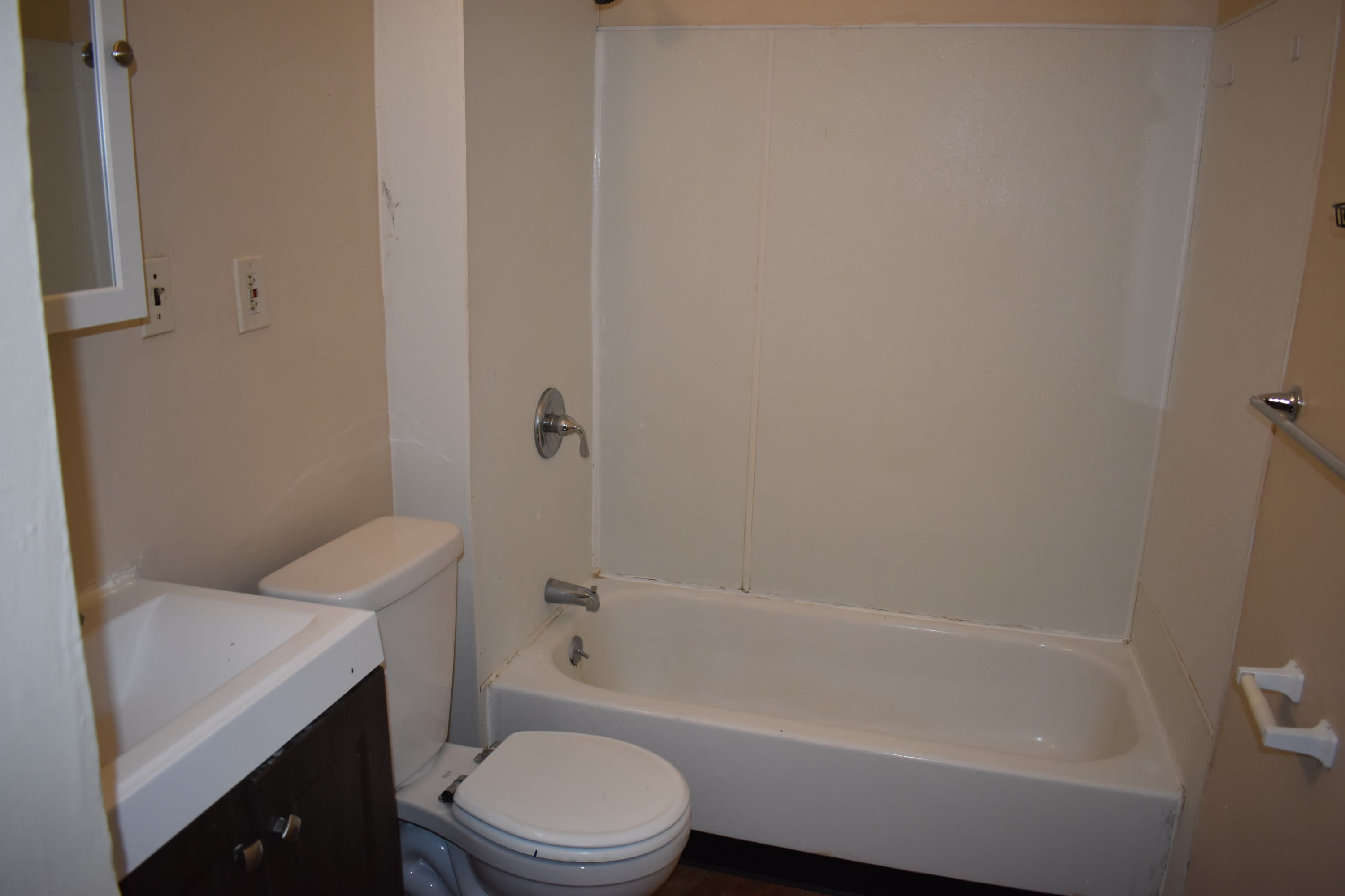 102 Englewood Avenue – photo 4