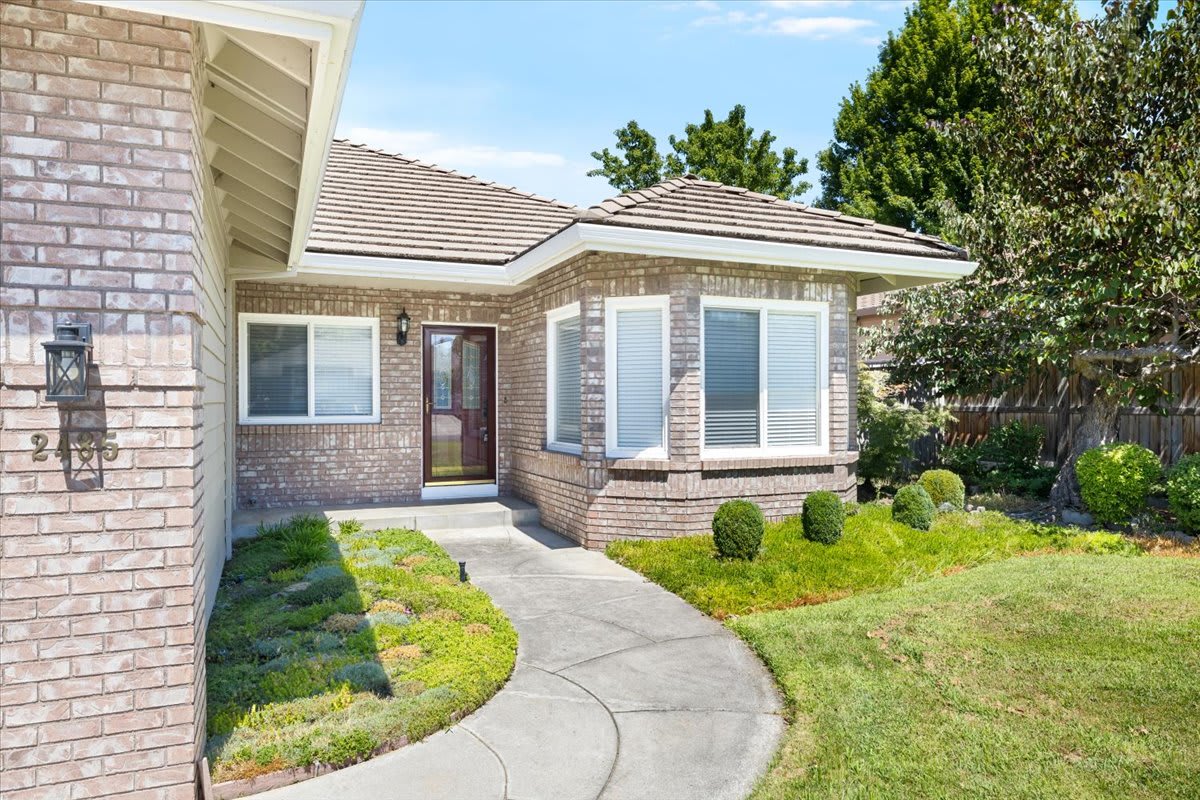 2485 Greenfield Court – photo 4