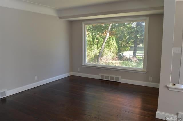 2111 Rochester Road – photo 4