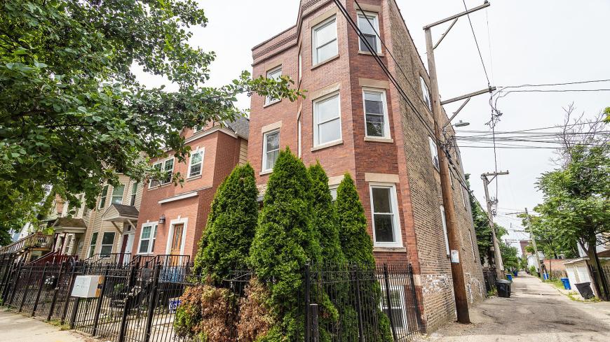 1840 North Saint Louis Ave. – photo 3