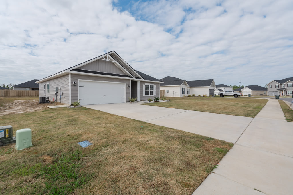 380 Mcclelland Loop Northeast – photo 3