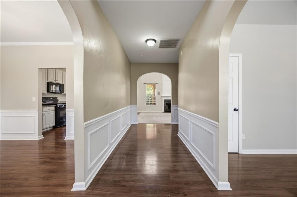 1650 Huntcrest Way SW – photo 2