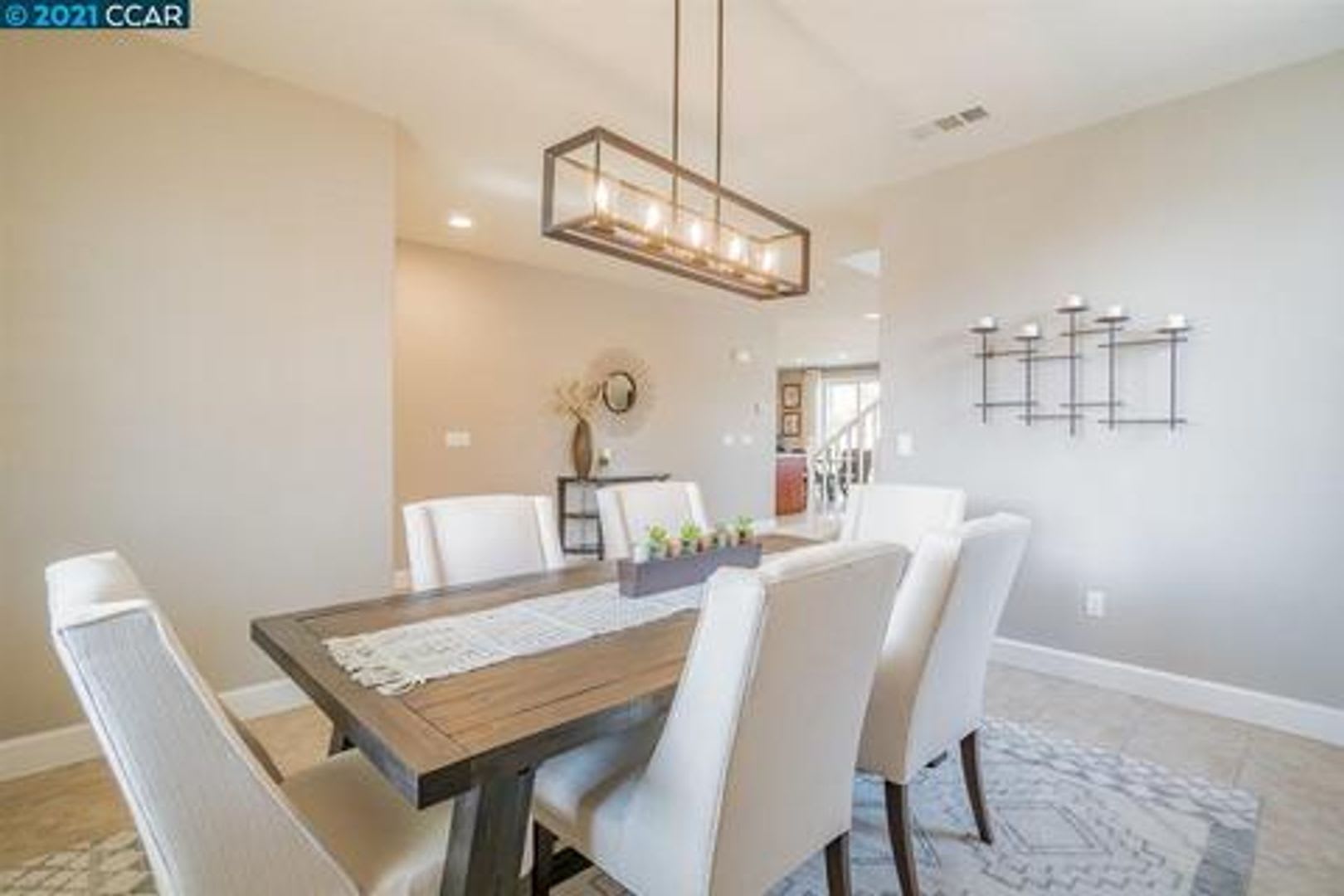 Privacy, Space & the Brentwood Lifestyle — Welcome to Carmel Estates – photo 3
