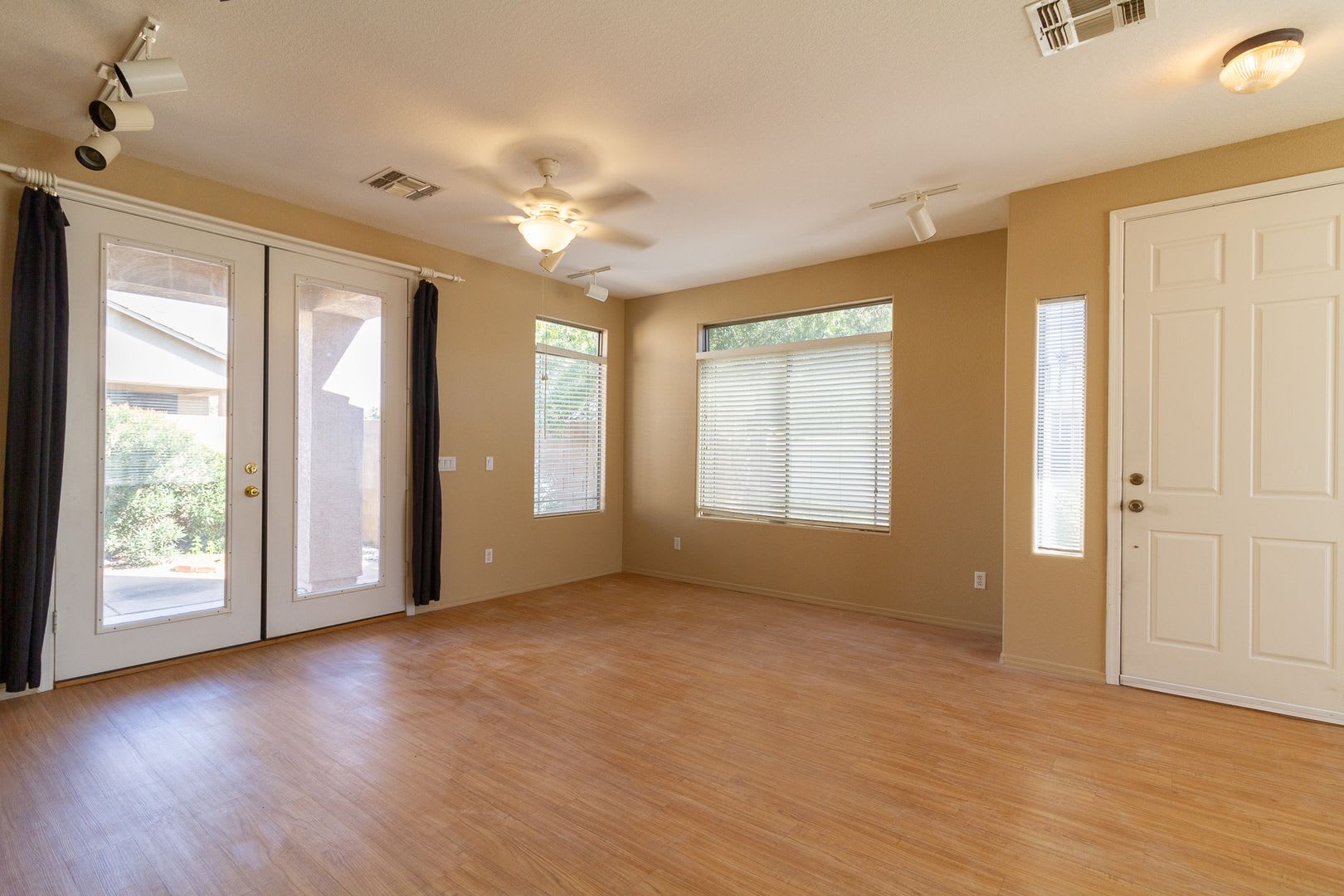 Live in Style and Convenience – photo 5